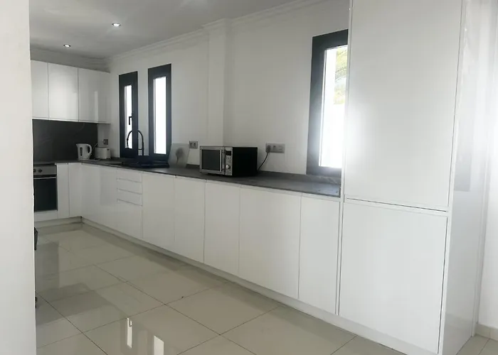 Vistas Costa Adeje Villa *