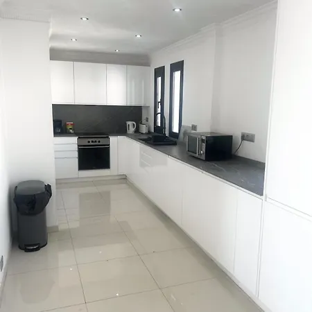 Vistas Costa Adeje * Кальяо-Сальвахе