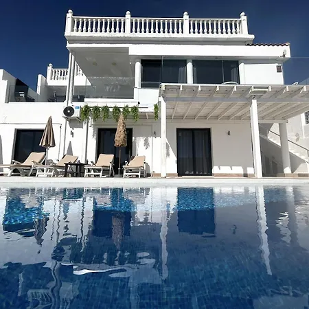 Vistas Costa Adeje Villa *